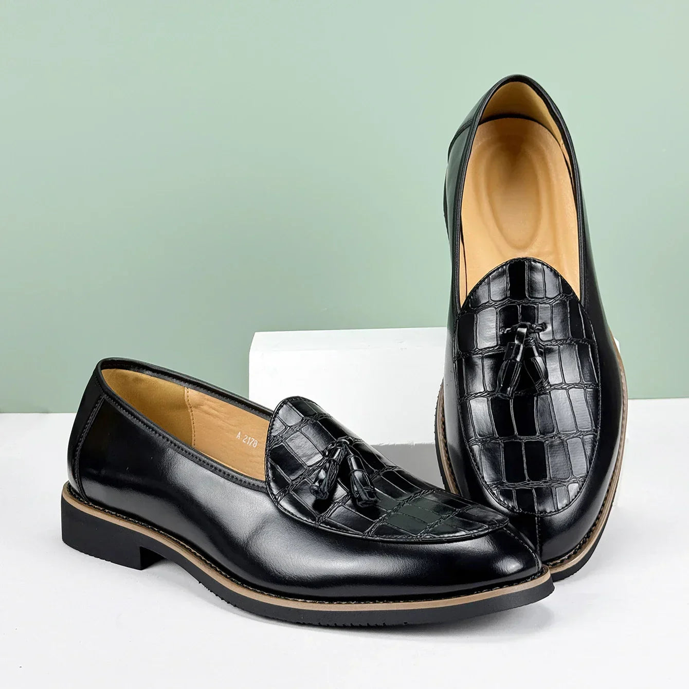 Moretti Leather Tassel Loafers – Men’s British Style Dress Shoes