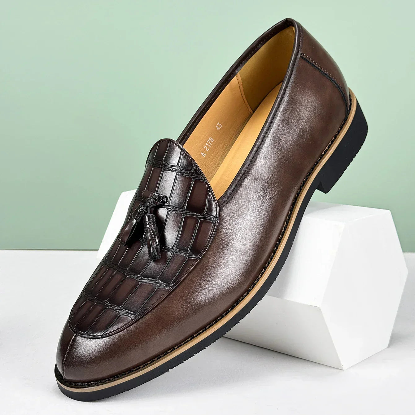 Moretti Leather Tassel Loafers – Men’s British Style Dress Shoes