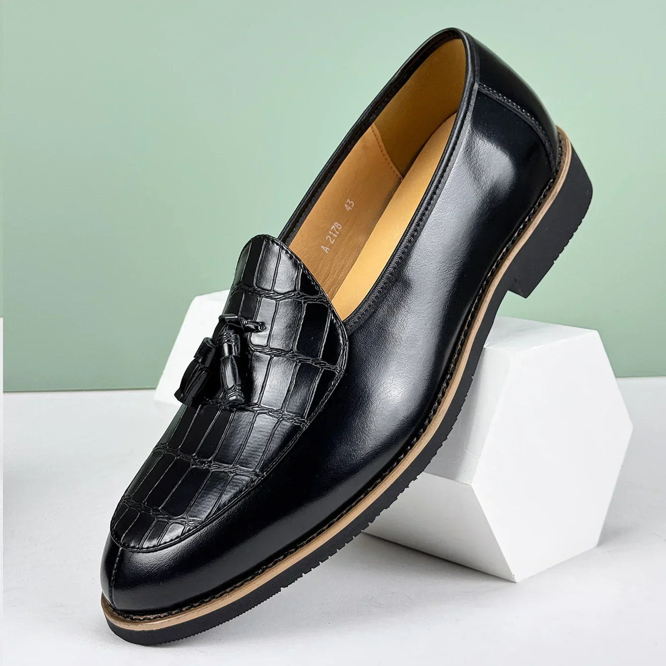 Moretti Leather Tassel Loafers – Men’s British Style Dress Shoes